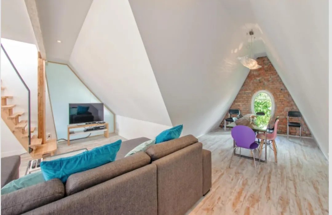 Amazing Big Loft With Seaview 800M To Beach-1